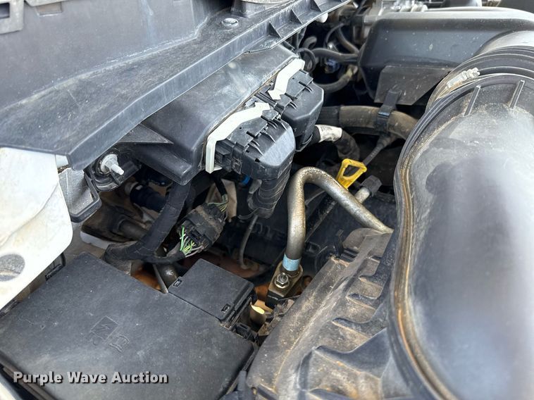 image for item EJ4757 2017 Ford F250 Super Duty XL SuperCab flatbed pickup truck