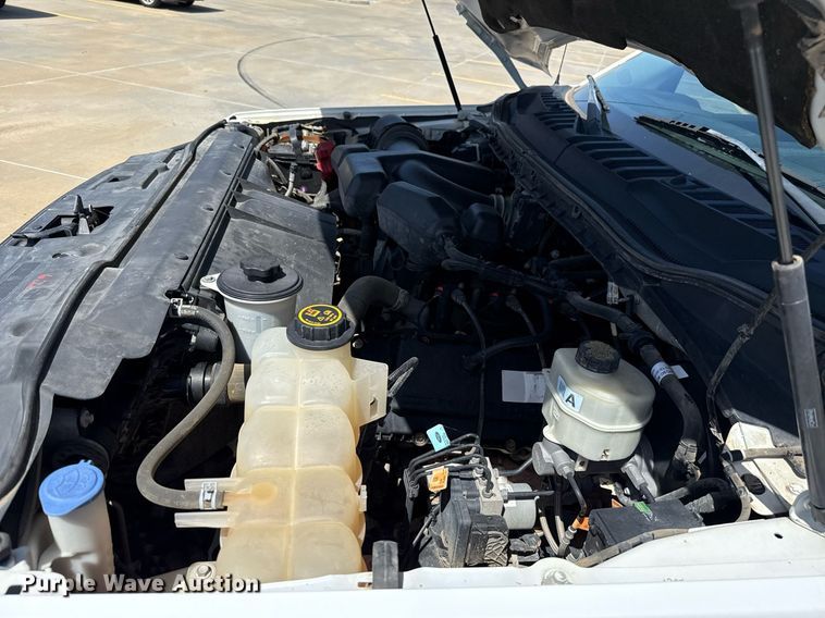 image for item EJ4757 2017 Ford F250 Super Duty XL SuperCab flatbed pickup truck