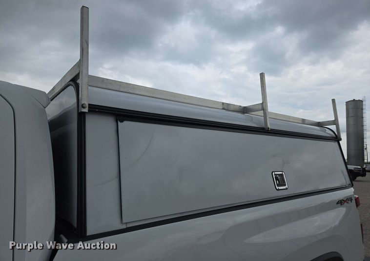 image for item EJ7546 2020 Chevrolet Silverado 2500HD Crew Cab pickup truck