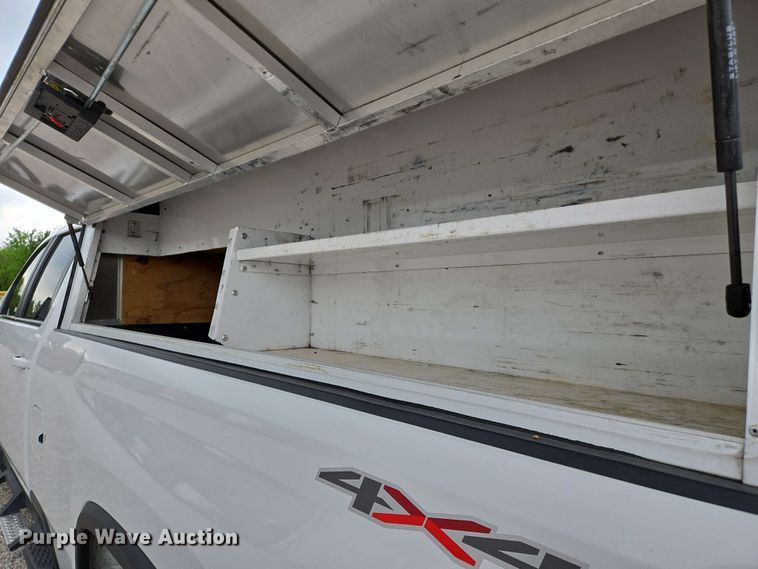 image for item EJ7546 2020 Chevrolet Silverado 2500HD Crew Cab pickup truck