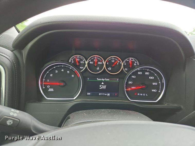 image for item EJ7546 2020 Chevrolet Silverado 2500HD Crew Cab pickup truck