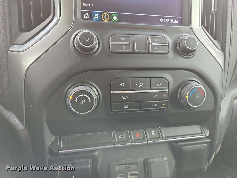 image for item EJ7546 2020 Chevrolet Silverado 2500HD Crew Cab pickup truck