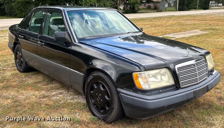 image for item EJ7624 1995 Mercedes-Benz E320 