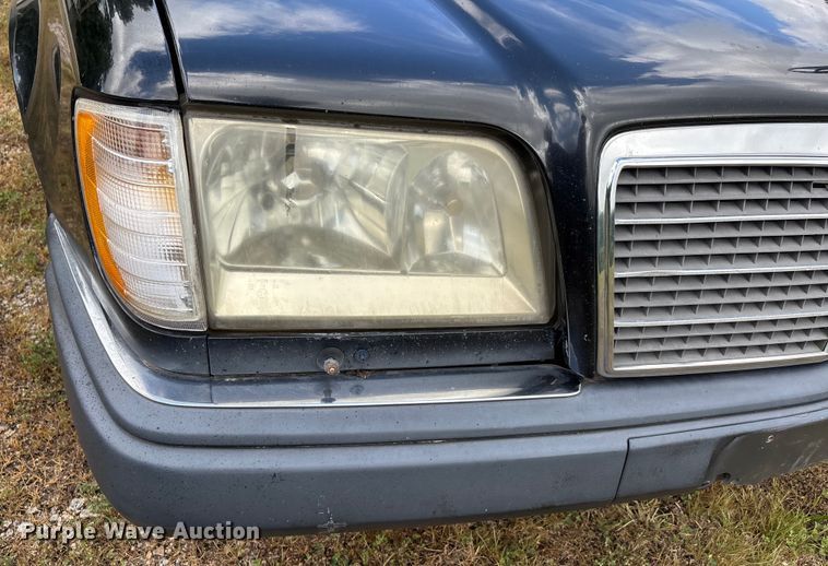 image for item EJ7624 1995 Mercedes-Benz E320 