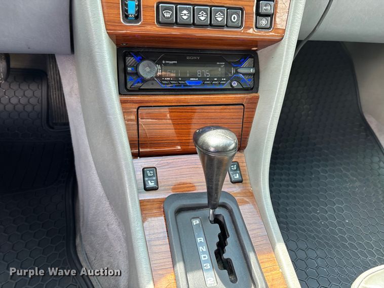 image for item EJ7624 1995 Mercedes-Benz E320 