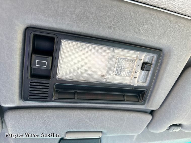 image for item EJ7624 1995 Mercedes-Benz E320 