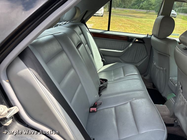 image for item EJ7624 1995 Mercedes-Benz E320 