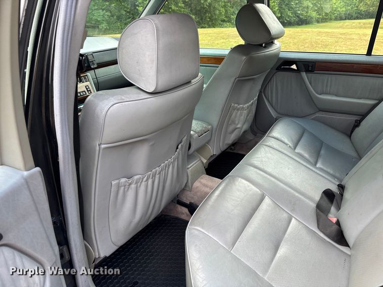 image for item EJ7624 1995 Mercedes-Benz E320 