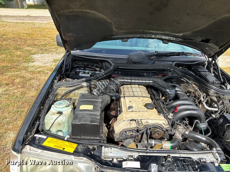 image for item EJ7624 1995 Mercedes-Benz E320 