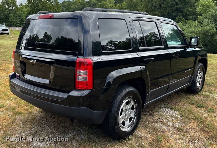 image for item EJ7625 2013 Jeep Patriot SUV