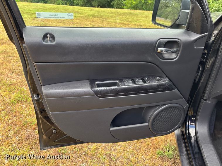 image for item EJ7625 2013 Jeep Patriot SUV