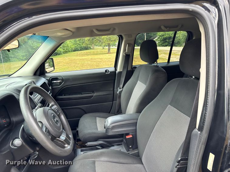 image for item EJ7625 2013 Jeep Patriot SUV