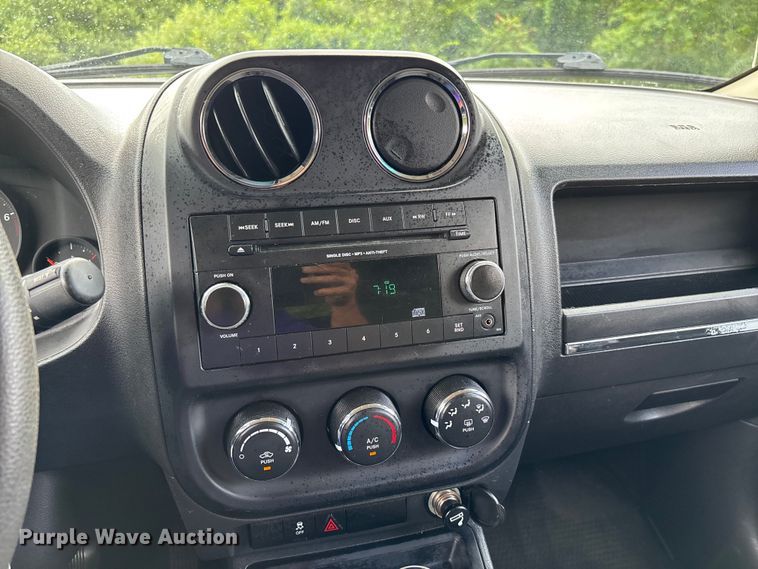 image for item EJ7625 2013 Jeep Patriot SUV