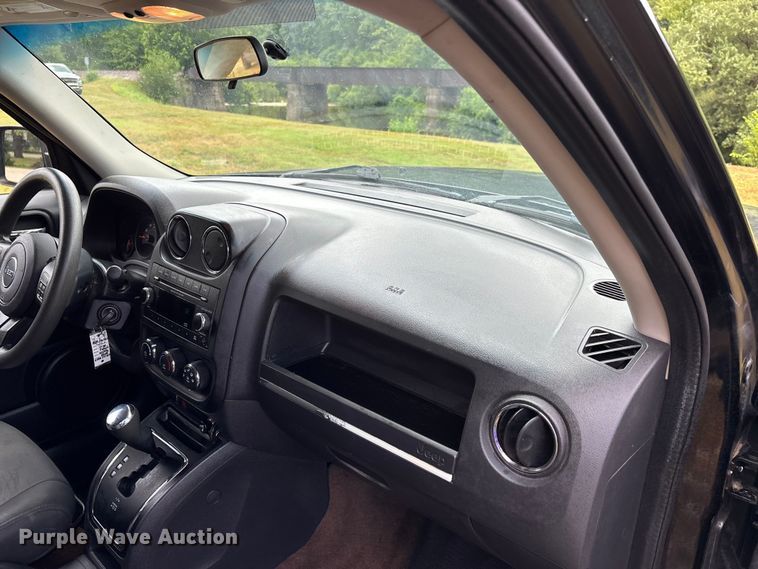 image for item EJ7625 2013 Jeep Patriot SUV