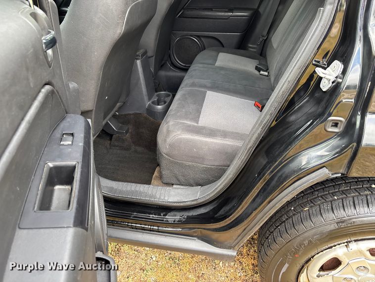 image for item EJ7625 2013 Jeep Patriot SUV