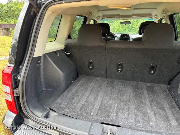 image for item EJ7625 2013 Jeep Patriot SUV