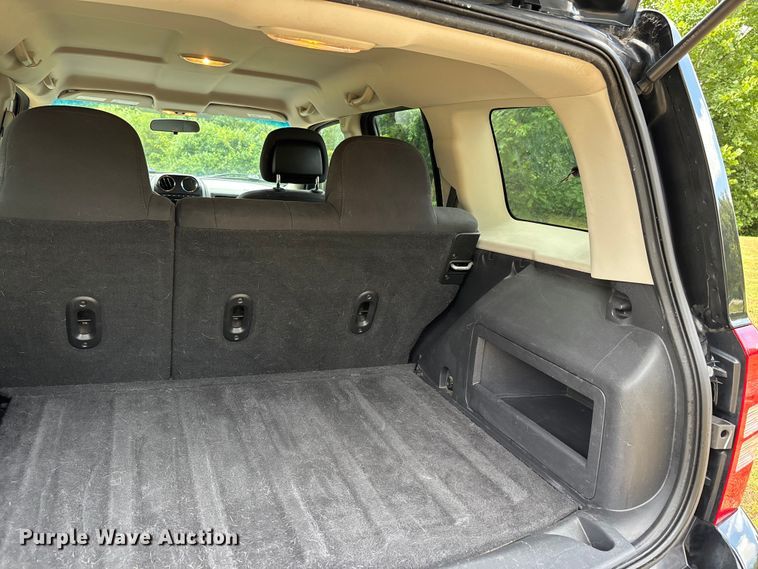 image for item EJ7625 2013 Jeep Patriot SUV