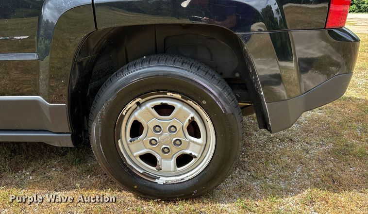 image for item EJ7625 2013 Jeep Patriot SUV