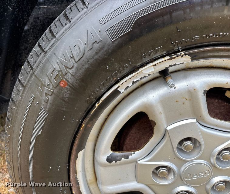 image for item EJ7625 2013 Jeep Patriot SUV