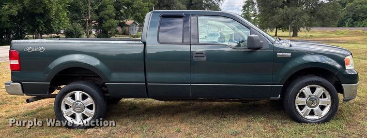 image for item EJ7626 2004 Ford F150 XLT SuperCab pickup truck