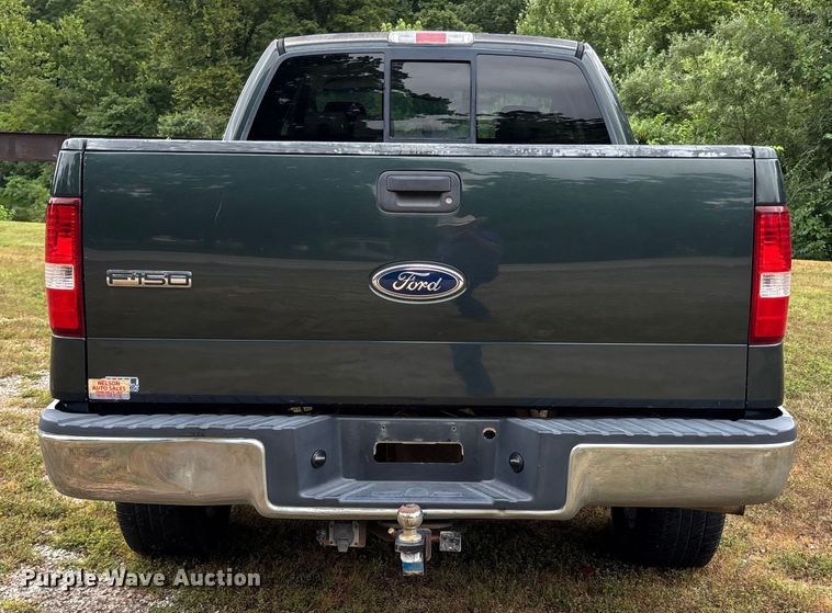 image for item EJ7626 2004 Ford F150 XLT SuperCab pickup truck