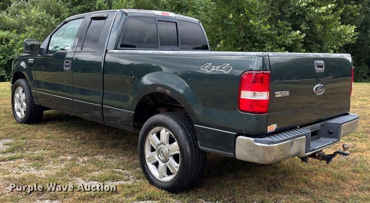 image for item EJ7626 2004 Ford F150 XLT SuperCab pickup truck