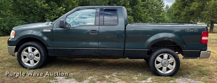 image for item EJ7626 2004 Ford F150 XLT SuperCab pickup truck