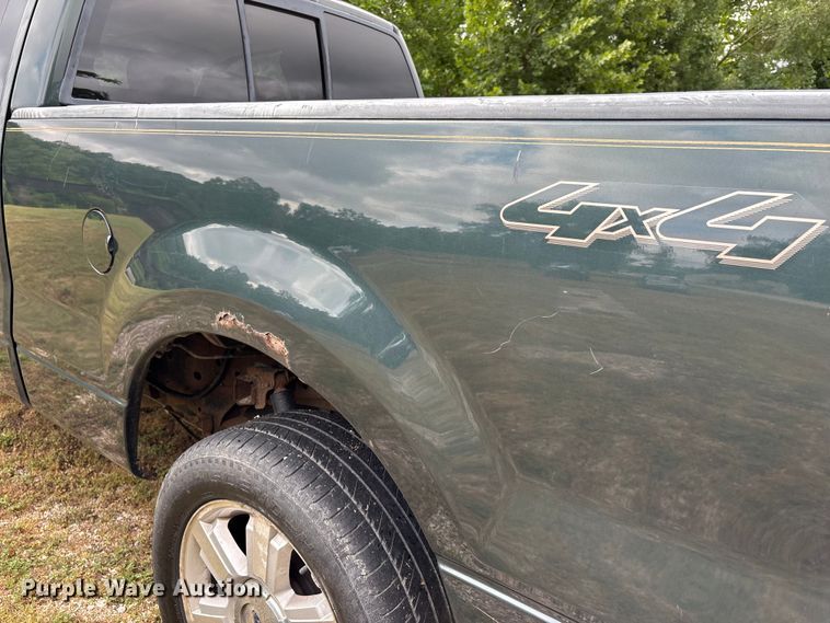 image for item EJ7626 2004 Ford F150 XLT SuperCab pickup truck