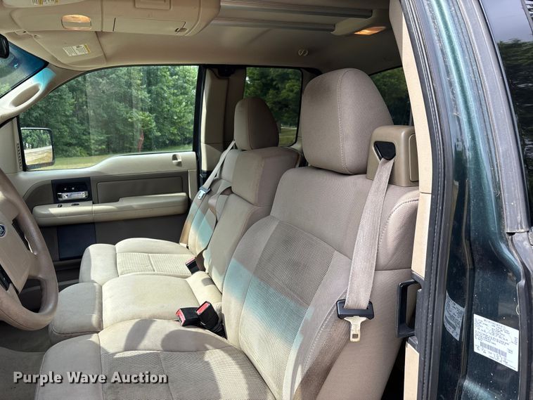 image for item EJ7626 2004 Ford F150 XLT SuperCab pickup truck