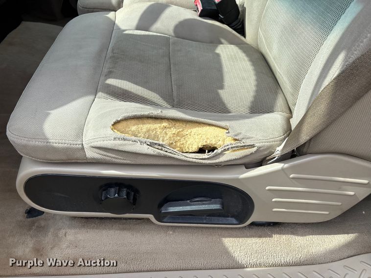 image for item EJ7626 2004 Ford F150 XLT SuperCab pickup truck