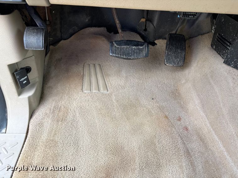 image for item EJ7626 2004 Ford F150 XLT SuperCab pickup truck