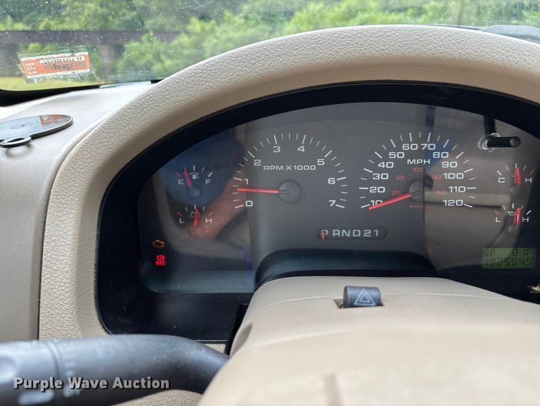 image for item EJ7626 2004 Ford F150 XLT SuperCab pickup truck