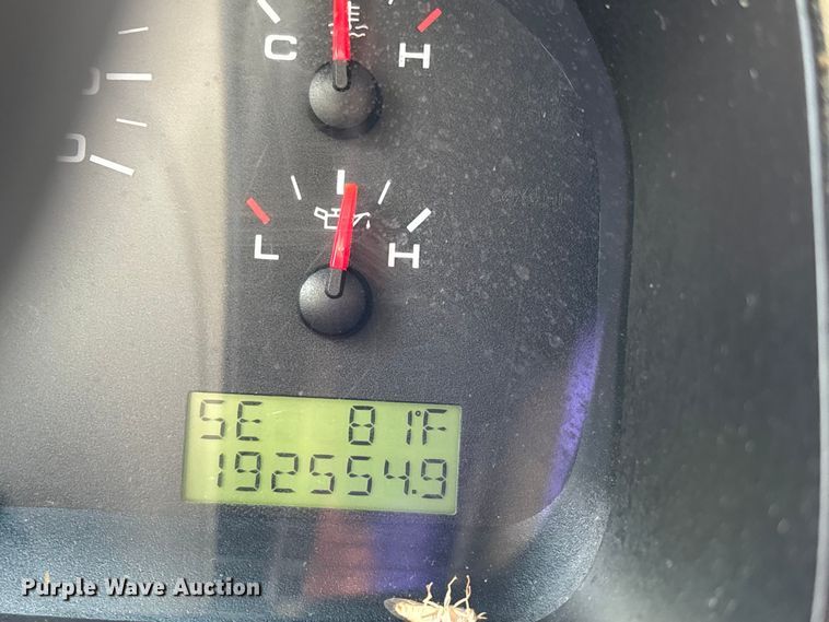 image for item EJ7626 2004 Ford F150 XLT SuperCab pickup truck