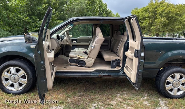 image for item EJ7626 2004 Ford F150 XLT SuperCab pickup truck