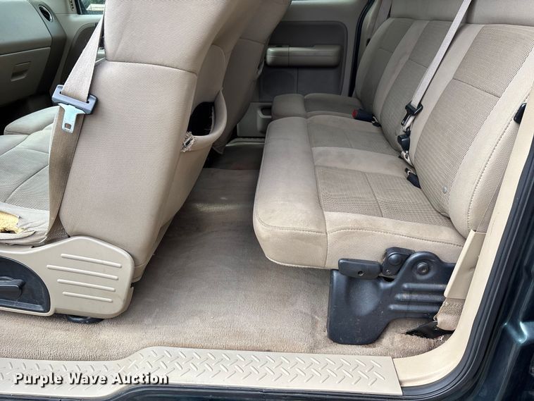 image for item EJ7626 2004 Ford F150 XLT SuperCab pickup truck