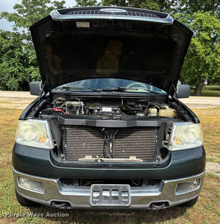 image for item EJ7626 2004 Ford F150 XLT SuperCab pickup truck