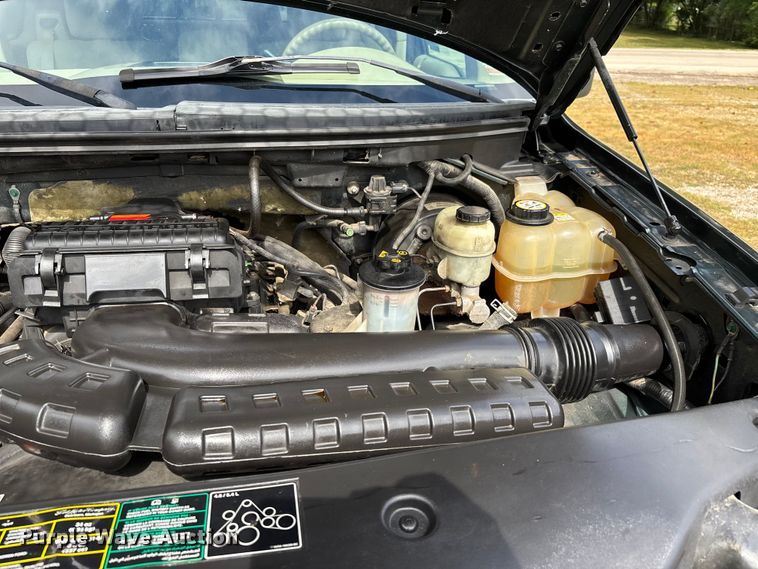 image for item EJ7626 2004 Ford F150 XLT SuperCab pickup truck