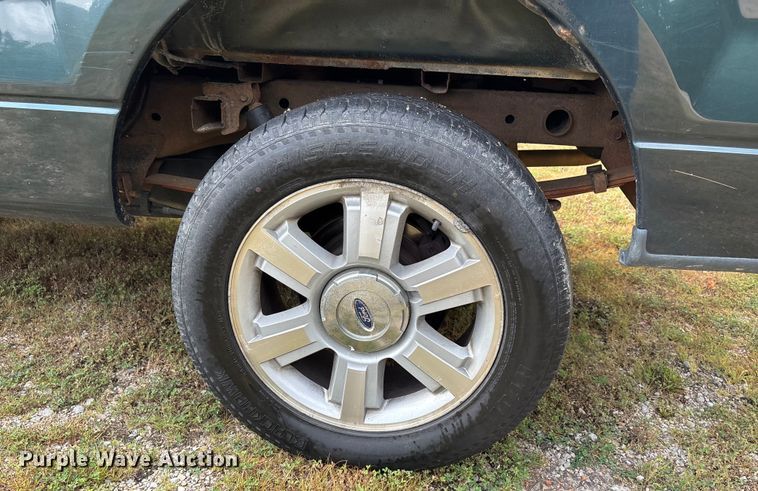 image for item EJ7626 2004 Ford F150 XLT SuperCab pickup truck