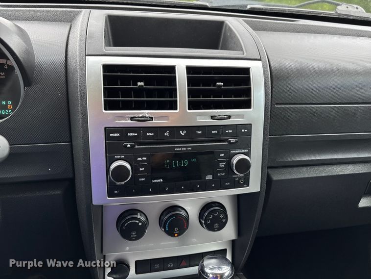 image for item EJ7627 2007 Dodge Nitro SUV