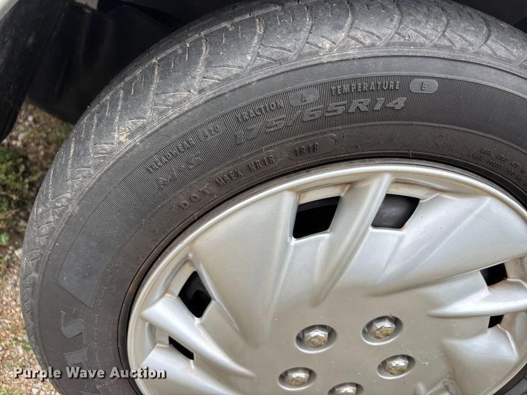 image for item EJ7629 2000 Chevrolet Prizm LSI 