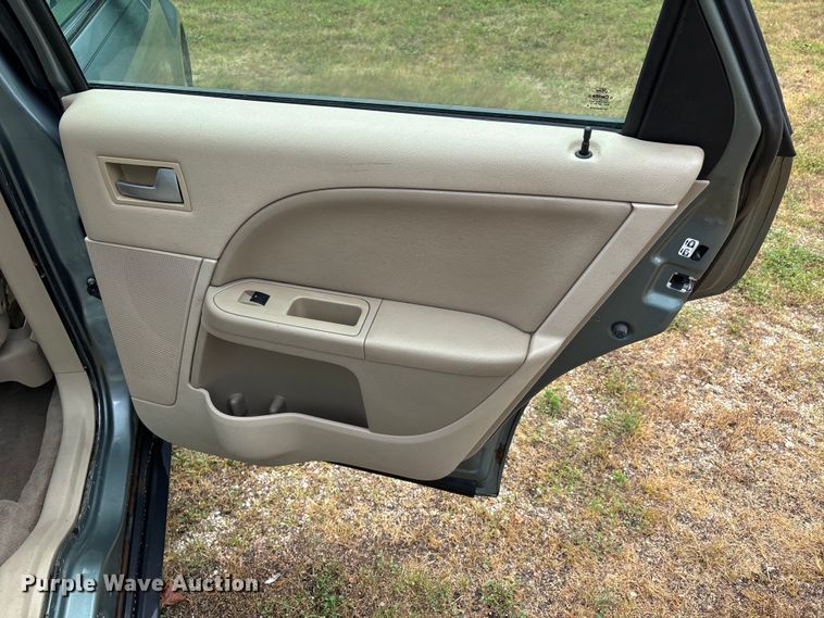 image for item EJ7631 2006 Ford Five Hundred Limited 