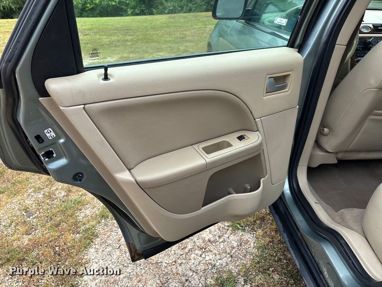 image for item EJ7631 2006 Ford Five Hundred Limited 