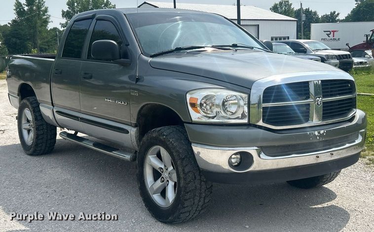 image for item EK8220 2007 Dodge Ram 1500 Quad Cab pickup truck