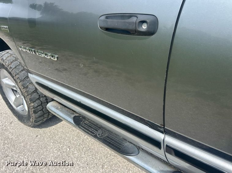 image for item EK8220 2007 Dodge Ram 1500 Quad Cab pickup truck