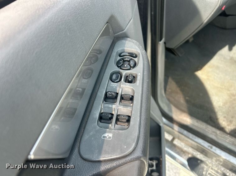 image for item EK8220 2007 Dodge Ram 1500 Quad Cab pickup truck