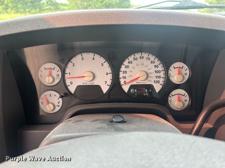 image for item EK8220 2007 Dodge Ram 1500 Quad Cab pickup truck