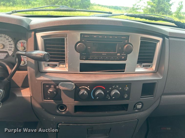 image for item EK8220 2007 Dodge Ram 1500 Quad Cab pickup truck