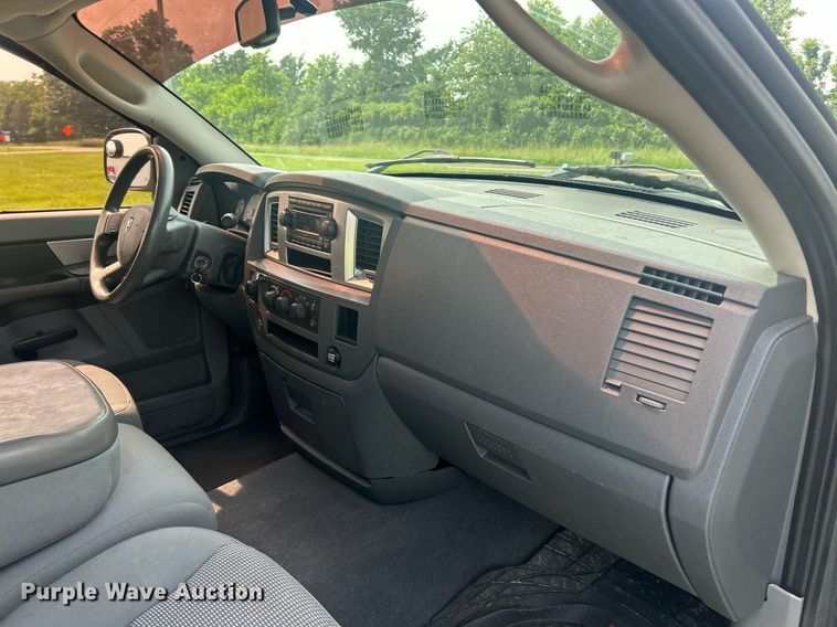 image for item EK8220 2007 Dodge Ram 1500 Quad Cab pickup truck