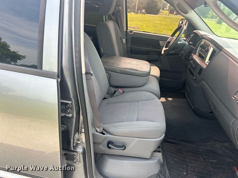 image for item EK8220 2007 Dodge Ram 1500 Quad Cab pickup truck