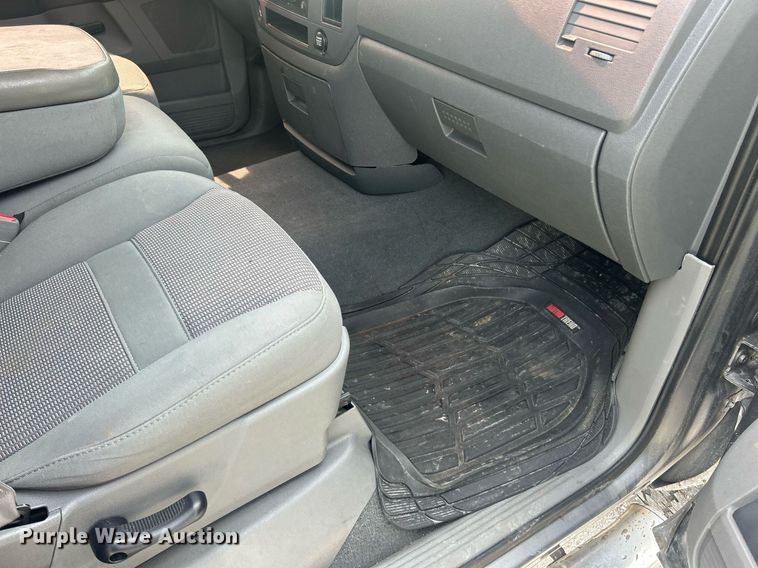 image for item EK8220 2007 Dodge Ram 1500 Quad Cab pickup truck